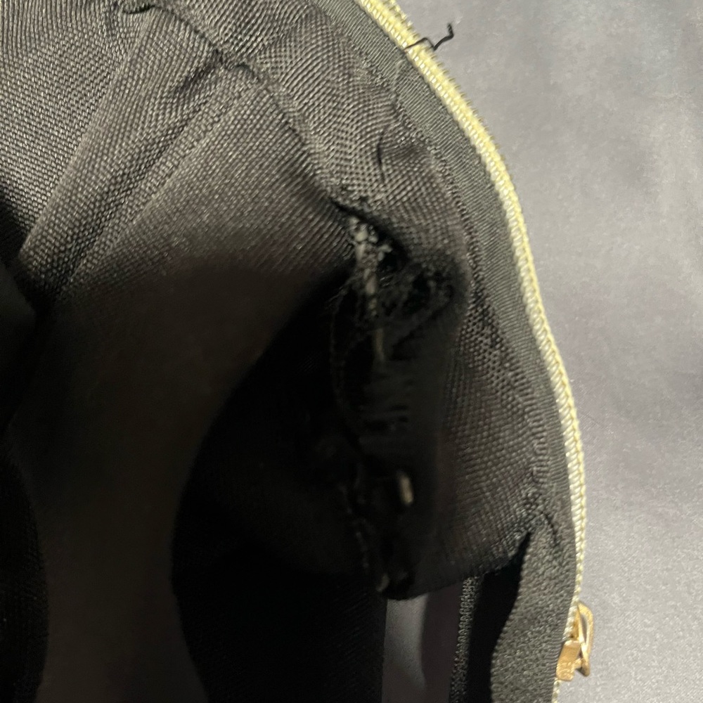 black backpack - Picture 2 of 4